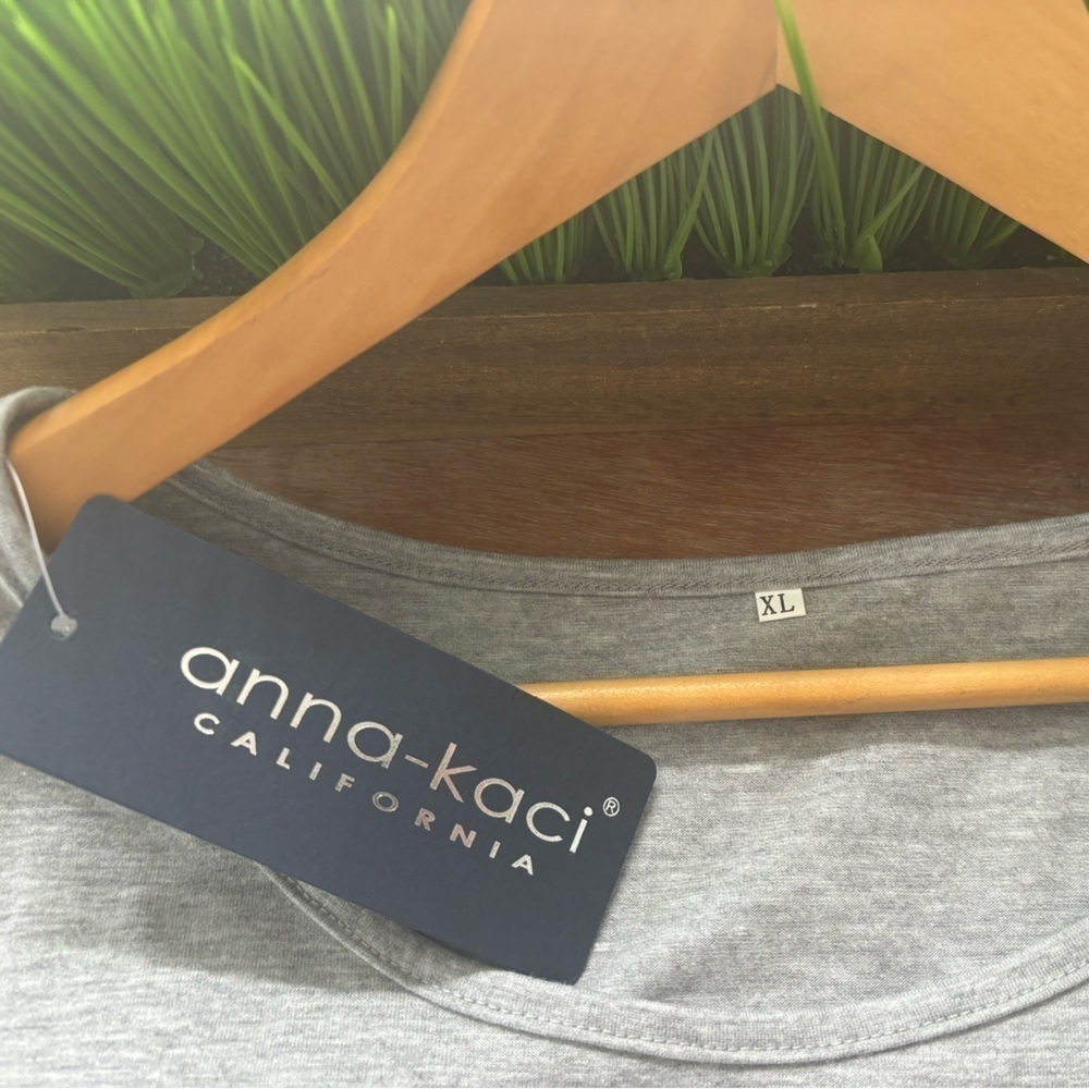 Anna-Kaci California NWT Gray Shirt with White Lace Sleeves| XL - Picture 4 of 8